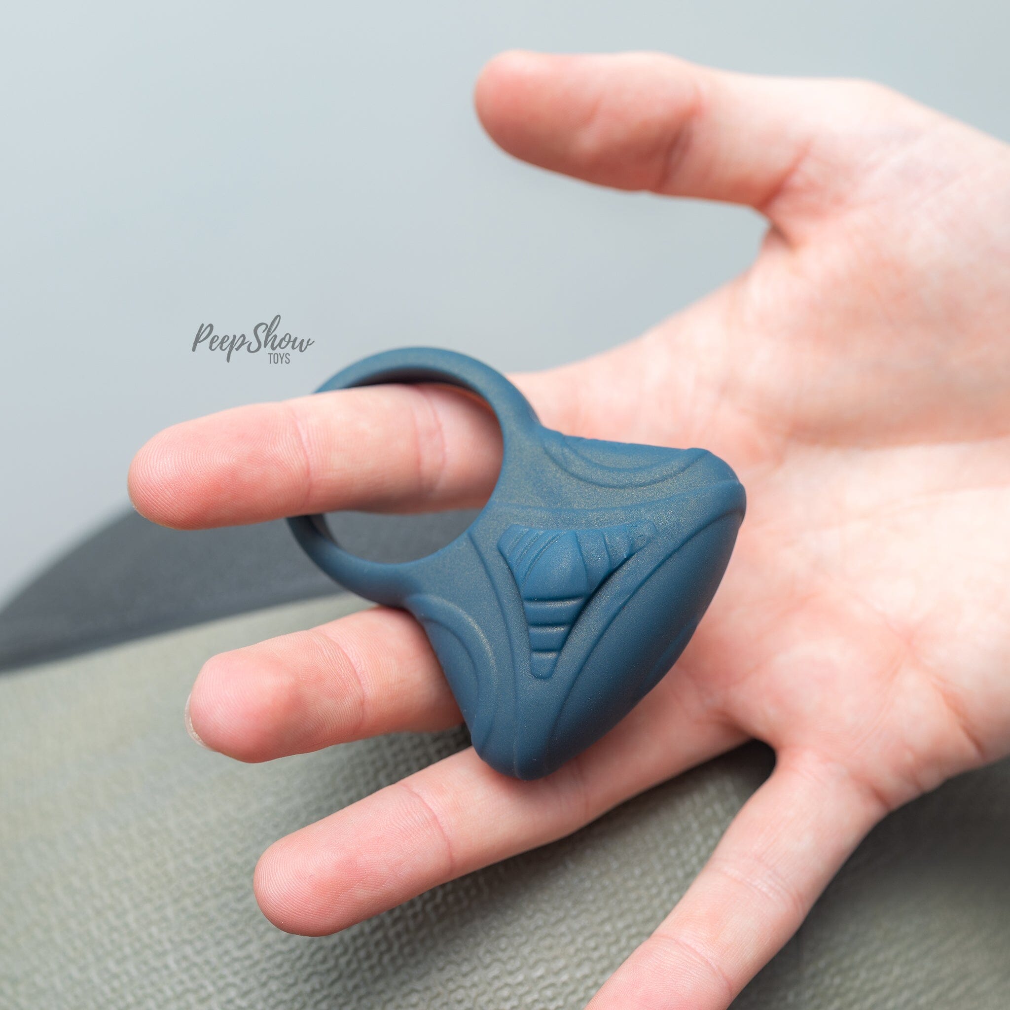 Lux Active Circuit - PowerBullet Vibrating Cock Ring with Remote
