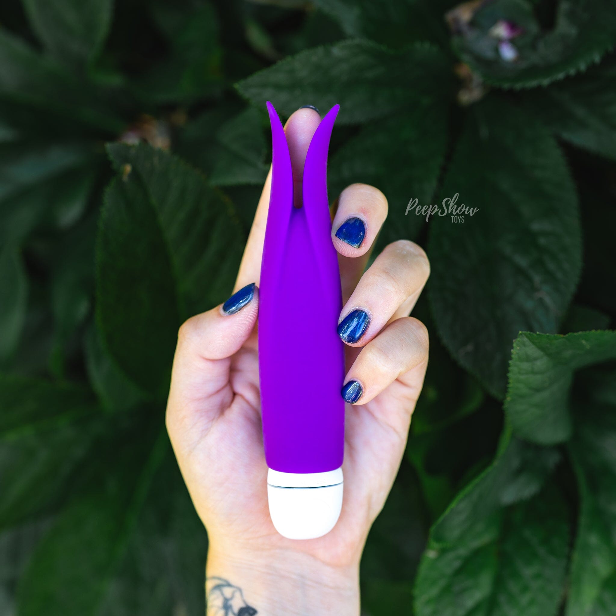 Fun Factory Volita Waterproof Clitoral Vibrator with Fluttering Tips