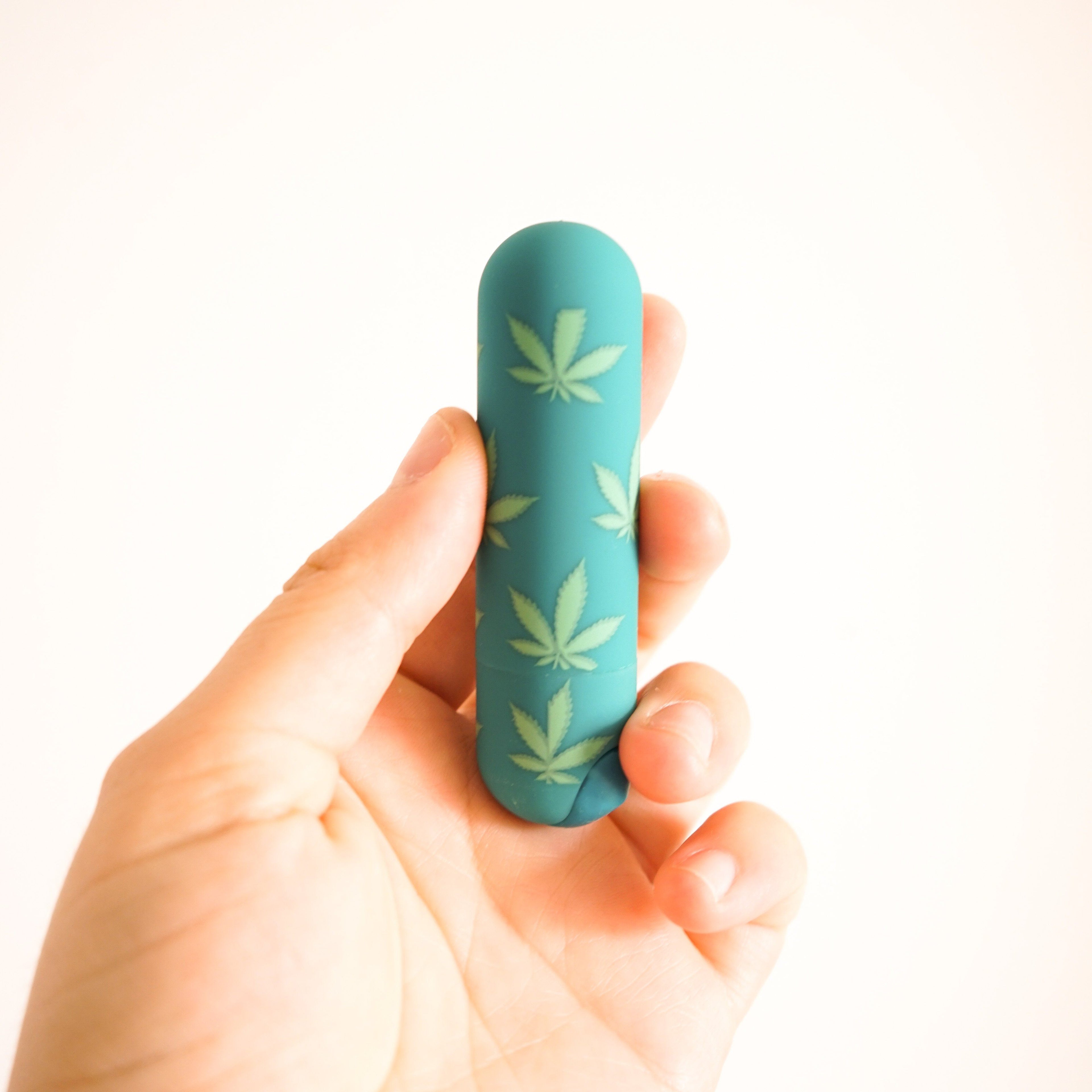 Maia Jessi 420 Rechargeable Mini Bullet Vibrator with Colorful Leaf Pattern