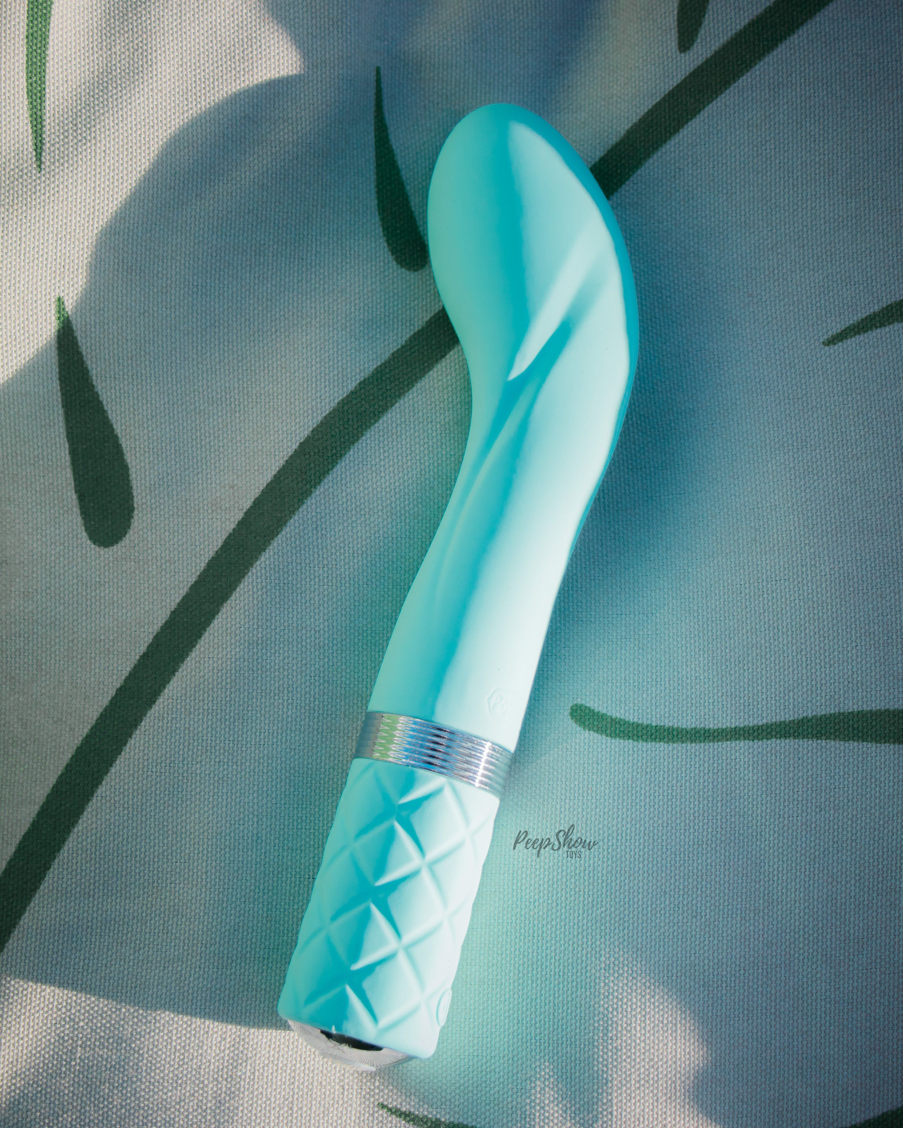 Pillow Talk Sassy Water-Resistant Rechargeable G-Spot Vibrator